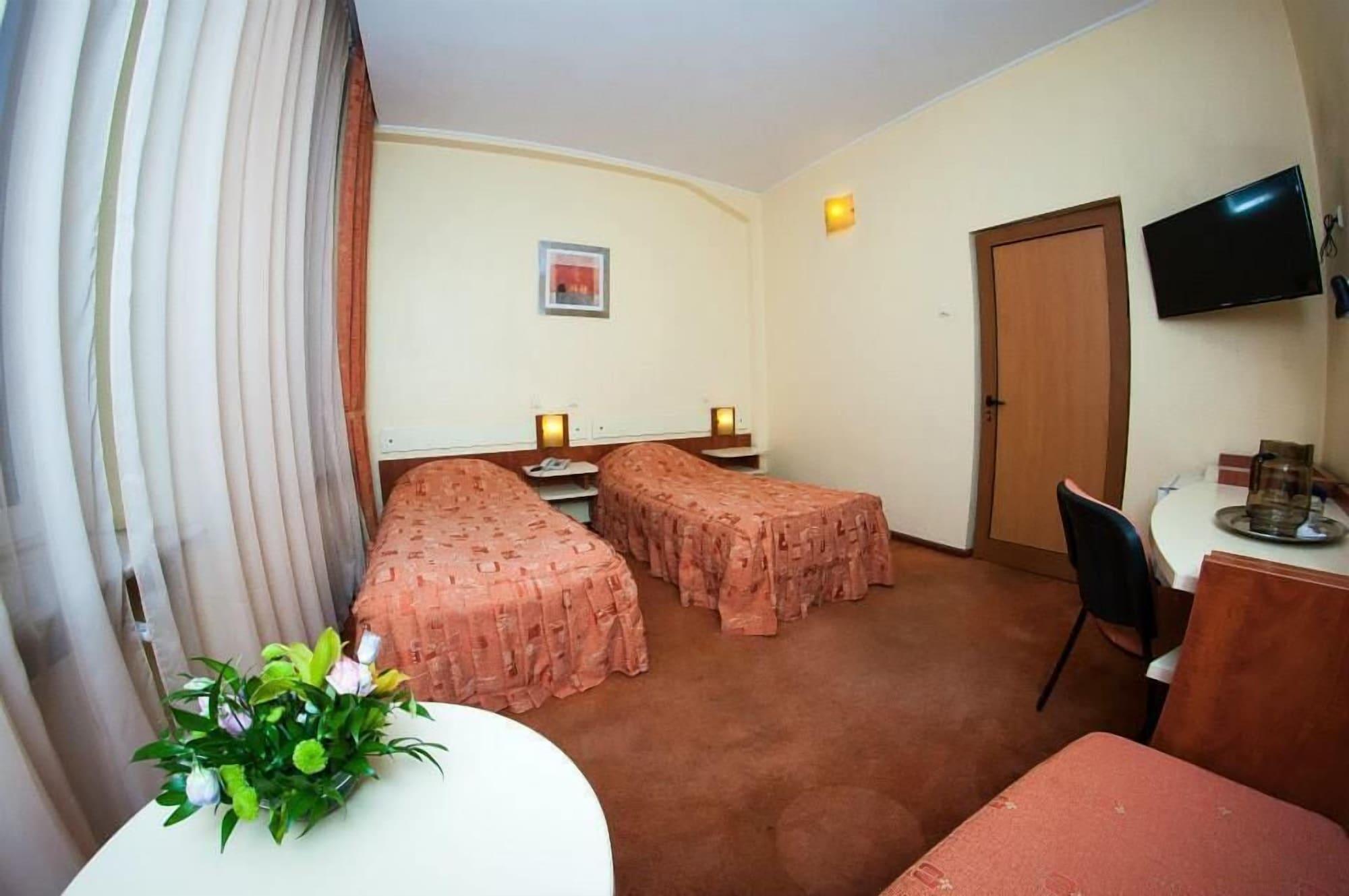 Hotel Astoria City Center Яссы Экстерьер фото