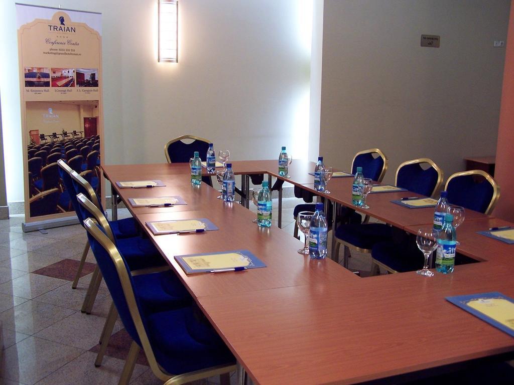 Hotel Astoria City Center Яссы Экстерьер фото