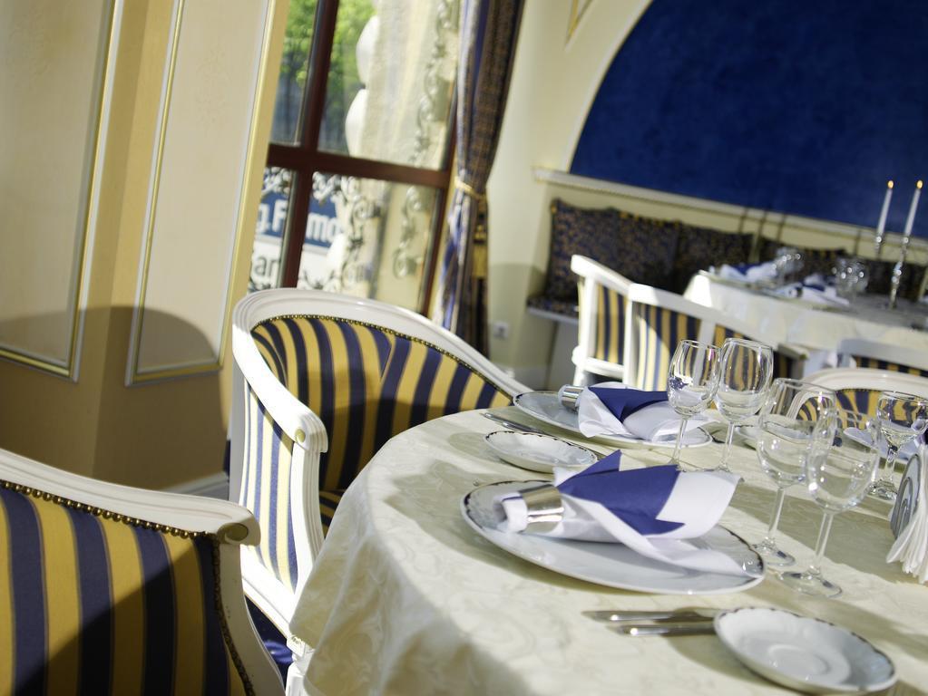 Hotel Astoria City Center Яссы Экстерьер фото
