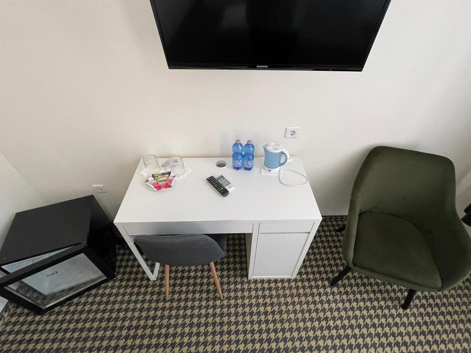 Hotel Astoria City Center Яссы Экстерьер фото