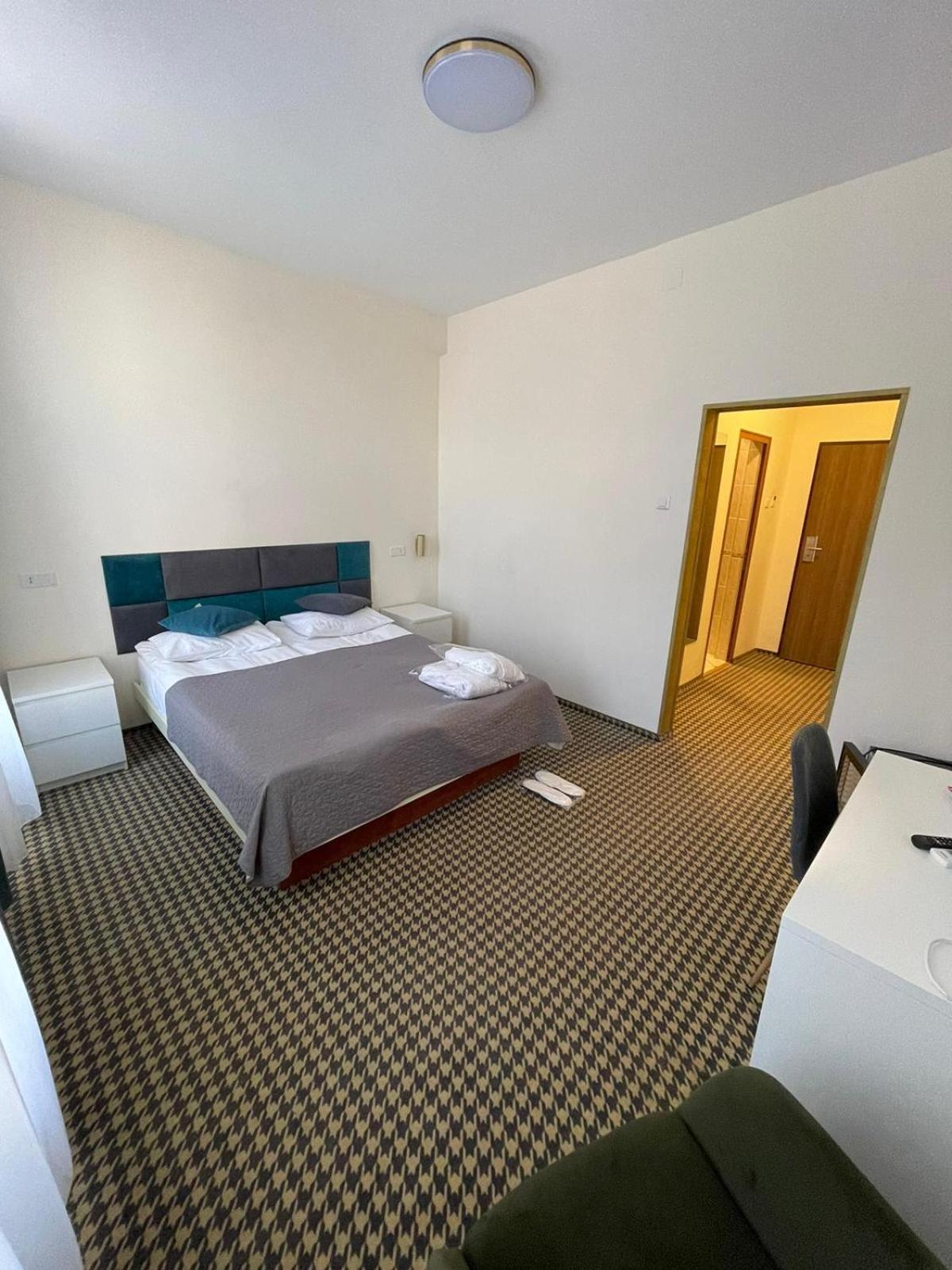 Hotel Astoria City Center Яссы Экстерьер фото