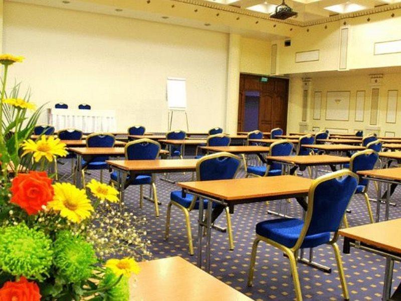 Hotel Astoria City Center Яссы Экстерьер фото