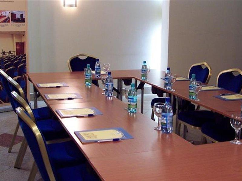 Hotel Astoria City Center Яссы Экстерьер фото